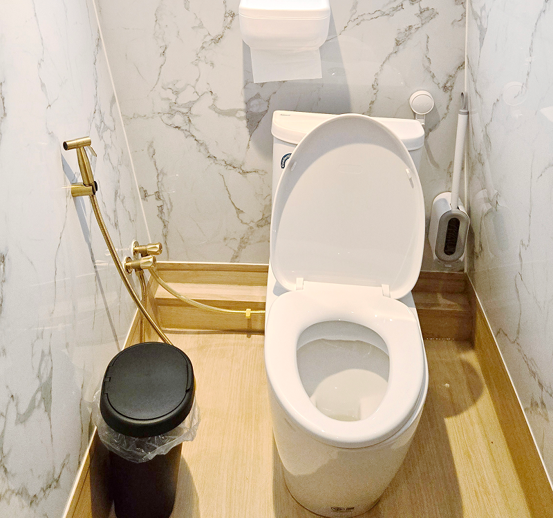 Master Cabin V1 ensuite bathroom — photo 1